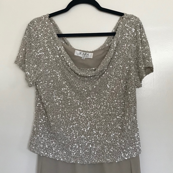 JKARA Sequin Chiffon Dress - Picture 2 of 4